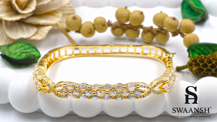 Square gold bracelet with three rows of marquise-cut zirconia stones – Swaansh