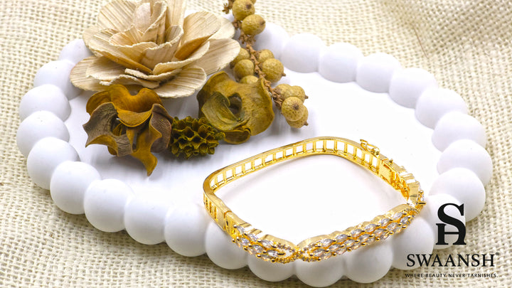 Square gold bracelet with three rows of marquise-cut zirconia stones – Swaansh