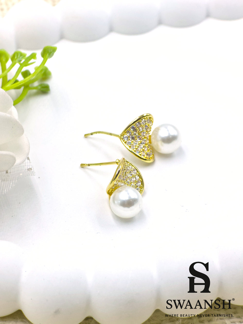 Swaansh  – gold triangle-shaped crystal studs with pearl drop