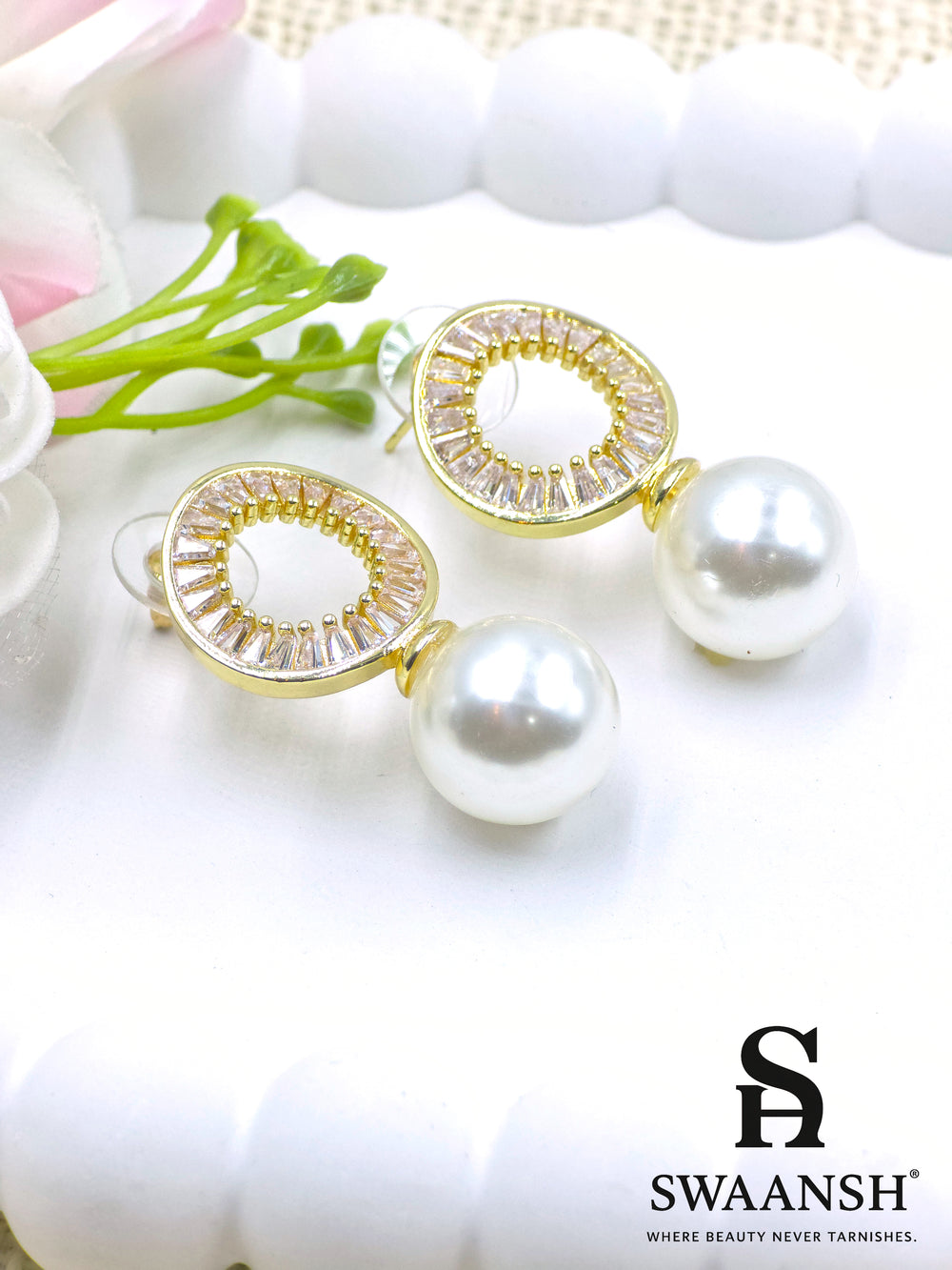 Swaansh EP118 – circular zircon halo earrings with large pearl drop, modern statement design
