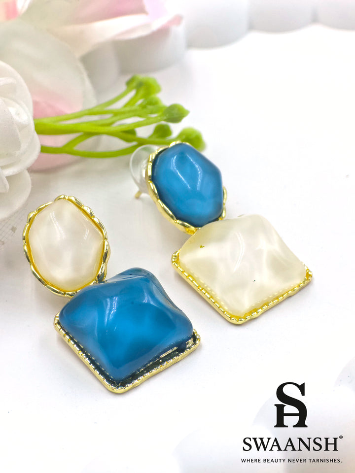 Dual-tone glazed stud earrings with ocean blue and pearl white design – Swaansh modern fashion accessory