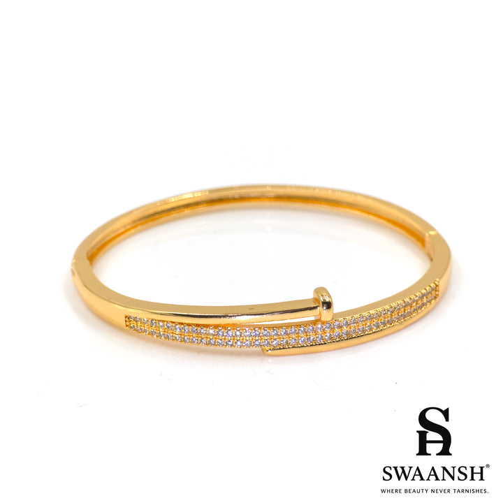 Lock & Luxe Spark Bracelet