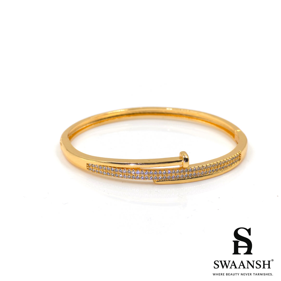 Lock & Luxe Spark Bracelet