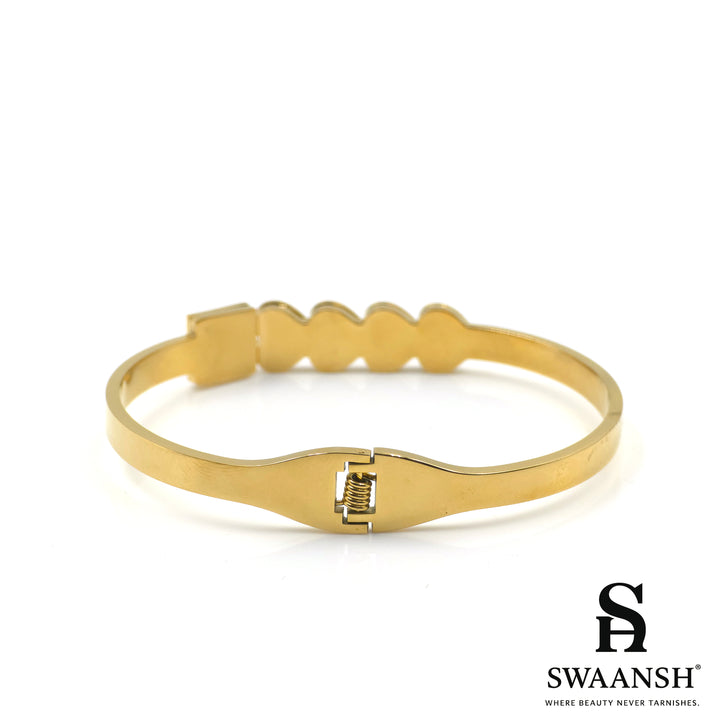 HeartLock Bracelet – Black & Gold