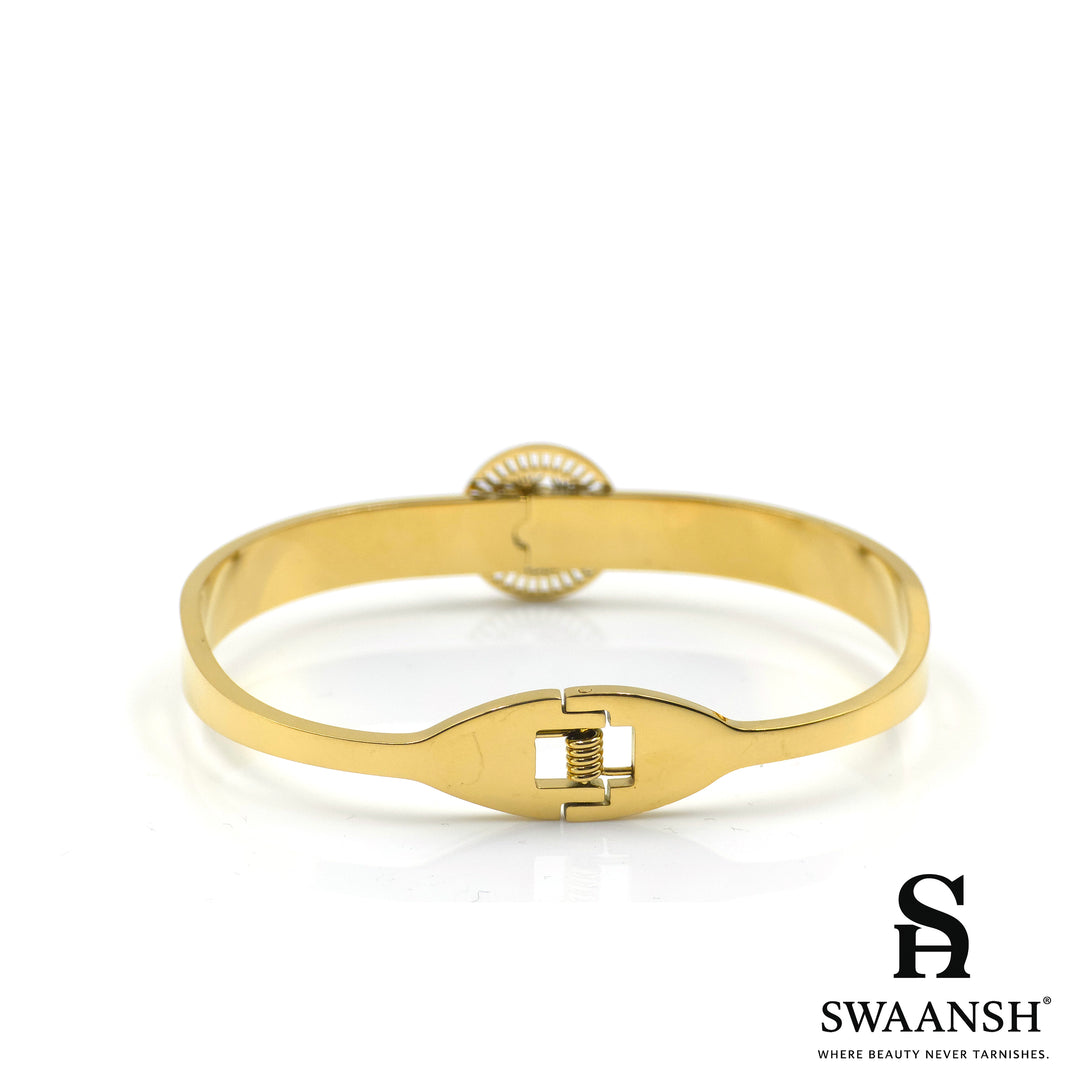 Ornexa Bracelet – Lotus Grid Charm