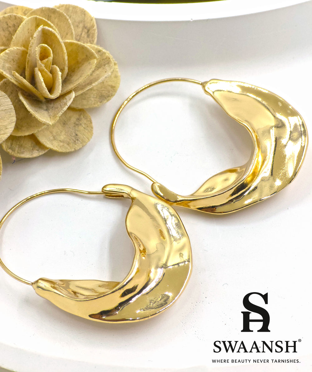 Swaansh Fluid Wave sculpted gold hoop earrings with bold organic design – skin-friendly and anti-tarnish jewellery for modern women