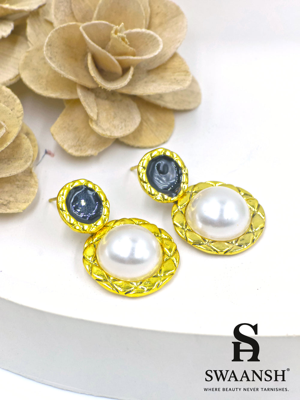 Vintage gold-tone drop earrings with black top gem and white pearl – Swaansh