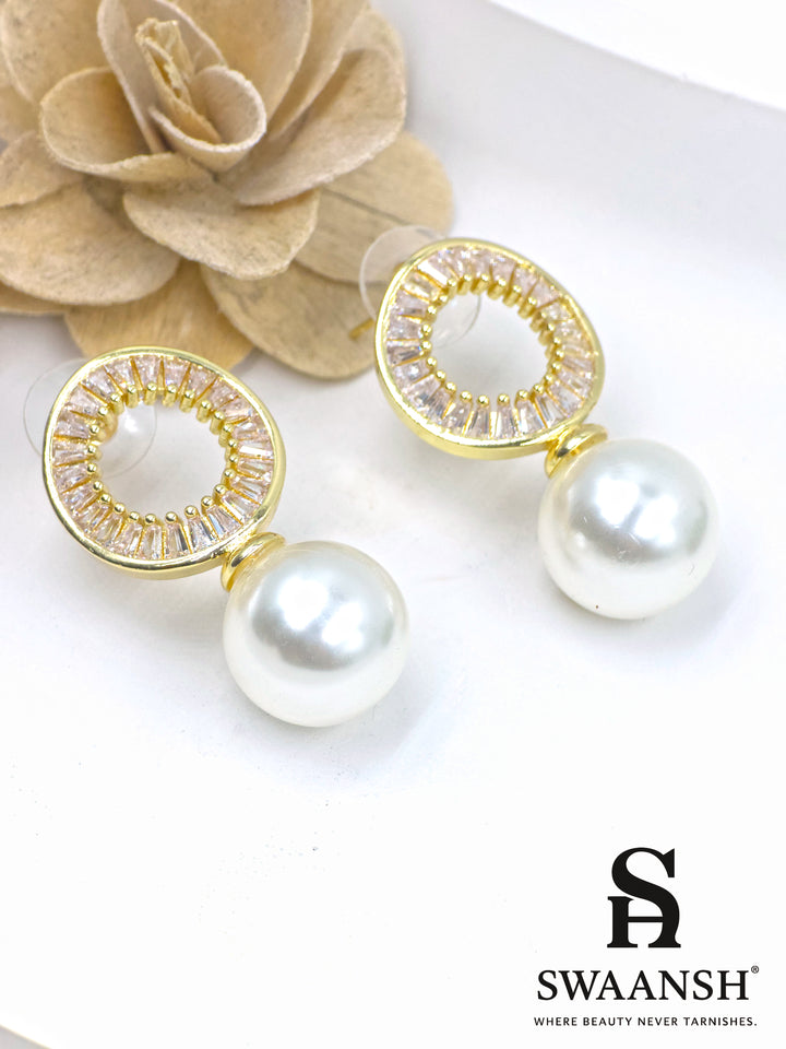 Swaansh EP118 – circular zircon halo earrings with large pearl drop, modern statement design
