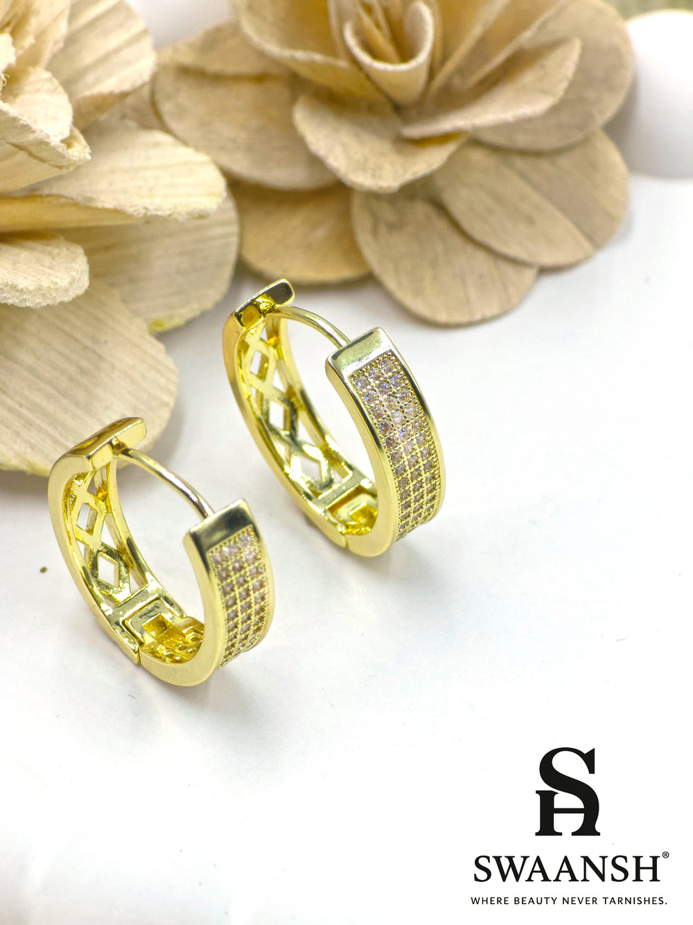 Matte gold lattice pattern hoop earrings – EPH106 anti-tarnish daily wear hoops by Swaansh