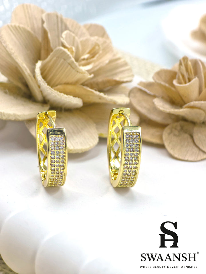 Matte gold lattice pattern hoop earrings – EPH106 anti-tarnish daily wear hoops by Swaansh