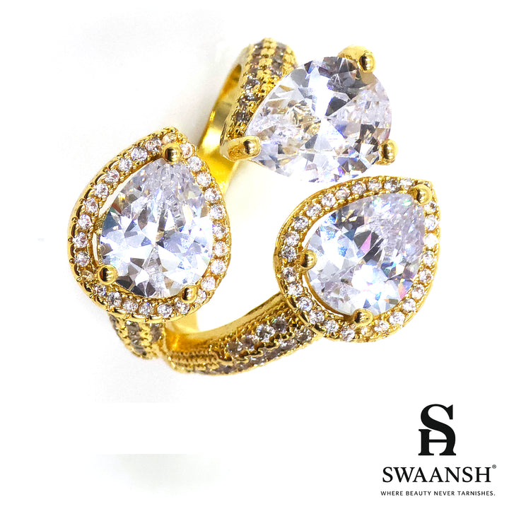 Triluxe Solitaire Ring | 3-Stone Sparkle